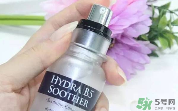 ahc神仙水和b5水区别 ahc神仙水和ahc b5玻尿酸精华哪个好?